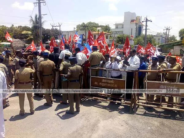 SC in Cuddalore S.D. DPI and Dalit organizations participating in the picket
